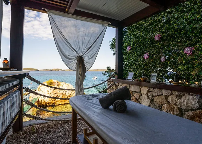 Hotel Podstine